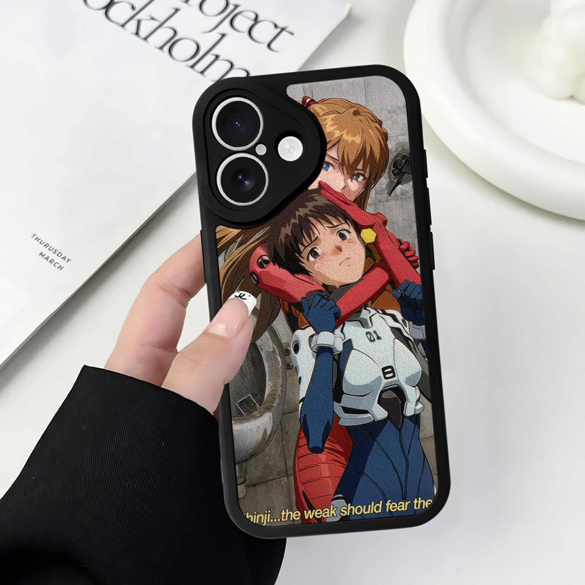 （画像用） EVA 新世紀エヴァンゲリオン 【iPhone 16シリーズ対応】シリコンスマホケース（レザー調） 材質：シリコン
